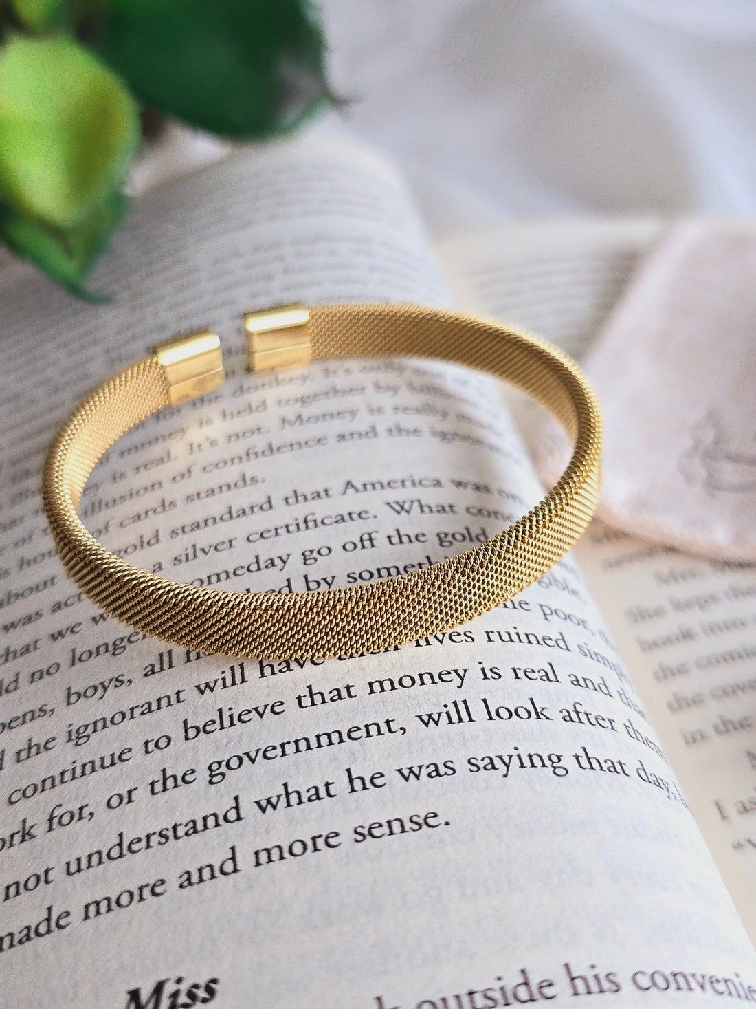 Aurum Mesh Cuff