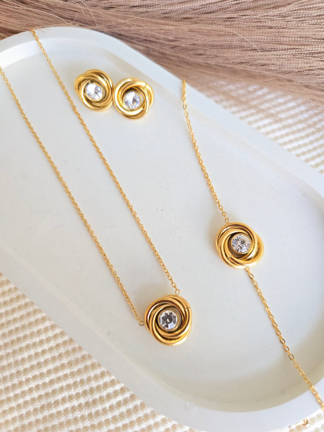 Lumiere Petal Chain Set