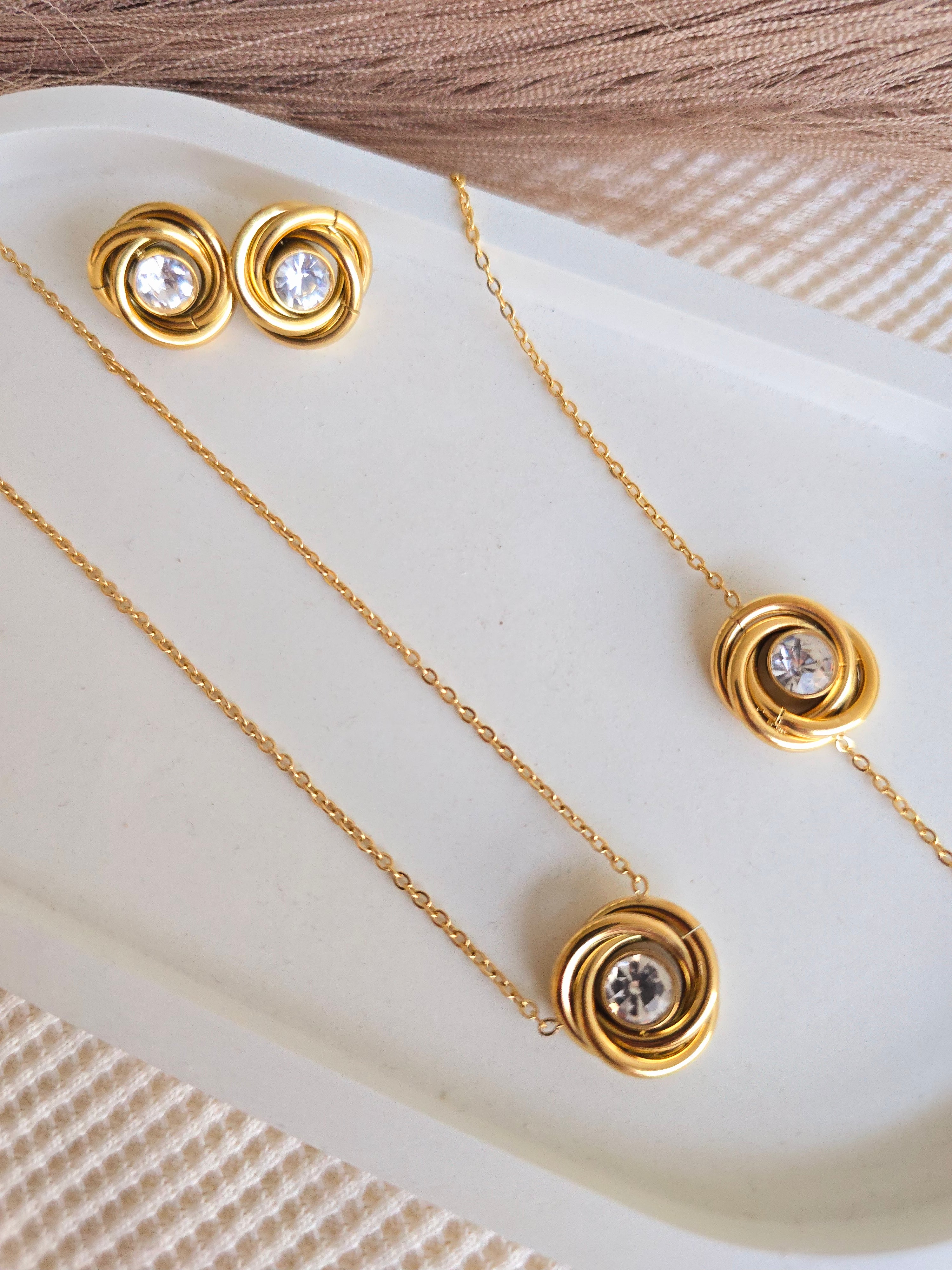 Lumiere Petal Chain Set