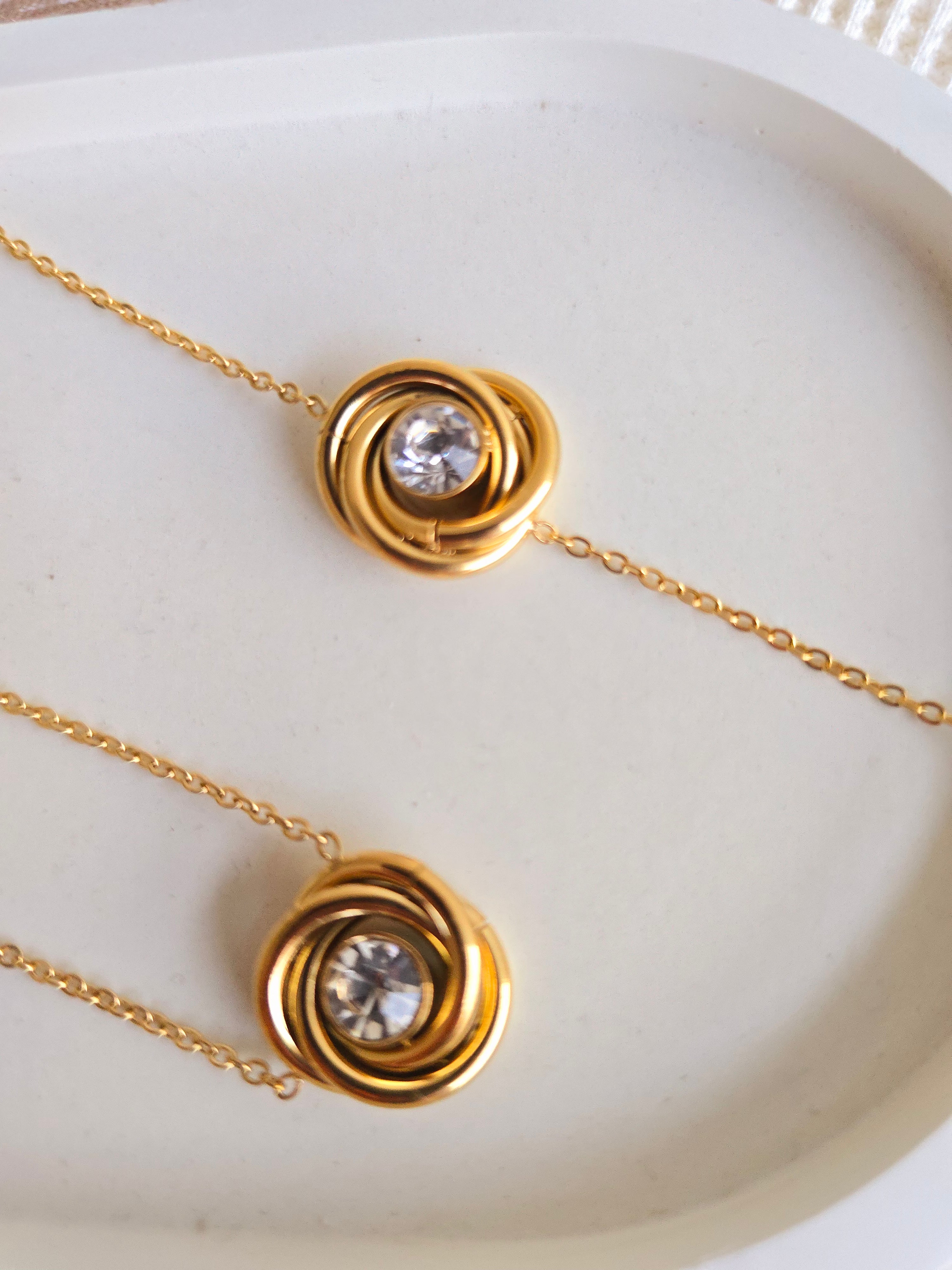 Lumiere Petal Chain Set